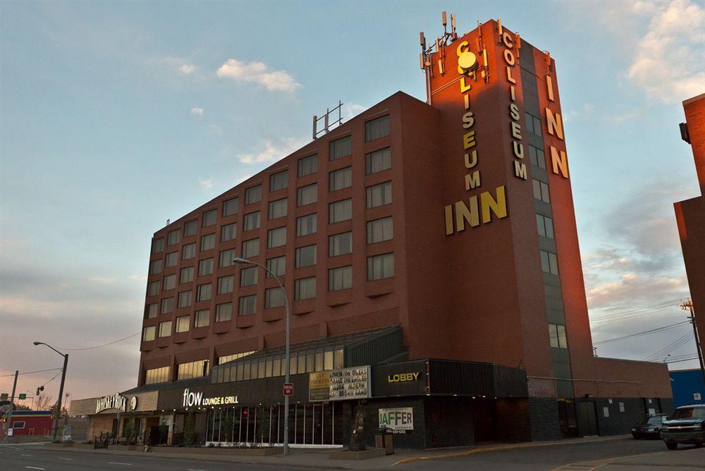 Coliseum Inn Эдмонтон Экстерьер фото